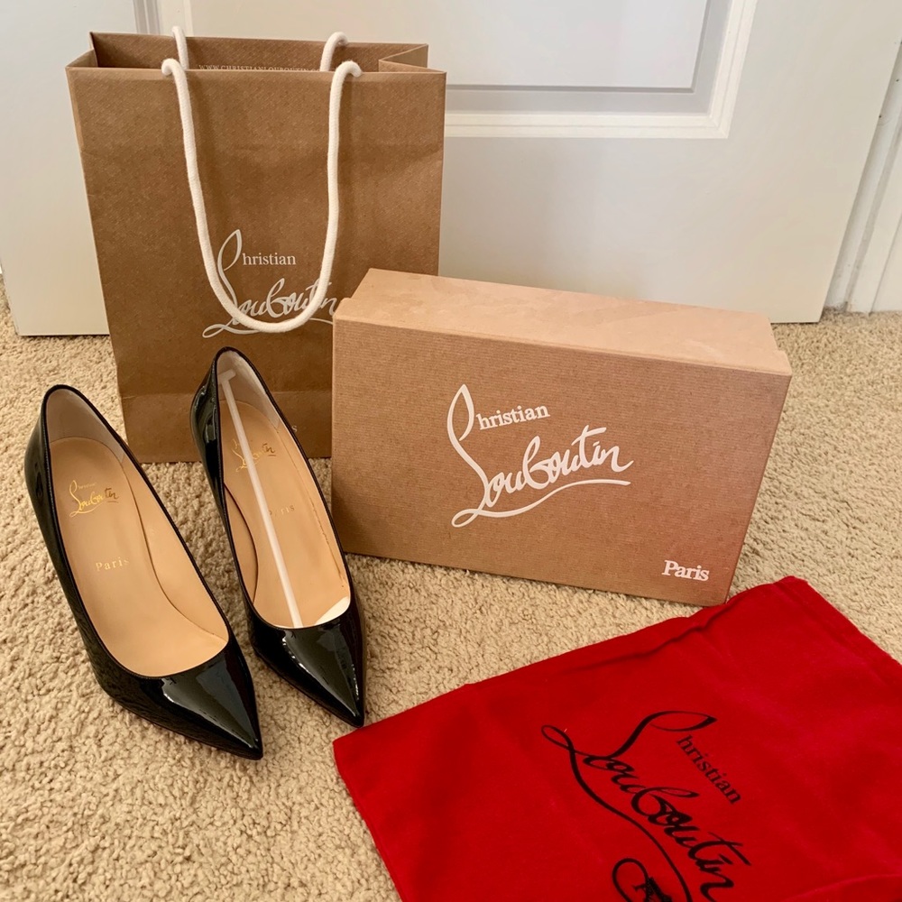 CHRISTIAN LOUBOUTIN Décolleté Leather Pump